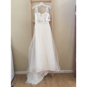 Floral wedding dress